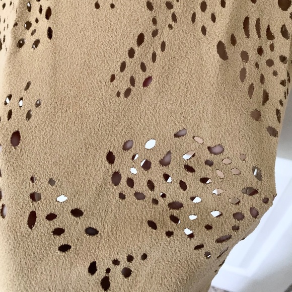 UO hole-punched suede tank - Picture 3 of 3